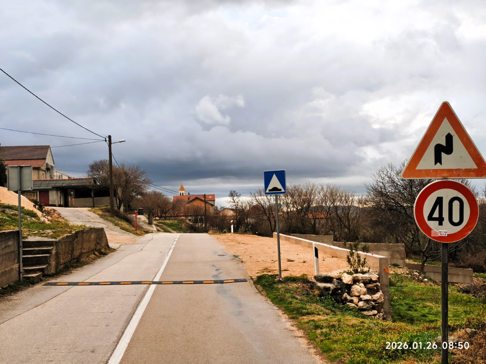 GRAD BENKOVAC UNAPRIJEDIO PROMETNU INFRASTRUKTURU. USPJEŠNO ZAVRŠEN PROJEKT „OCRTAVANJA CESTA I PARKINGA U GRADU BENKOVCU I POSTAVLJANJA PROMETNIH ZNAKOVA“