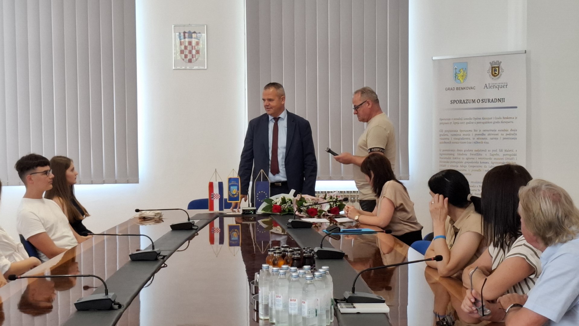 GRADONAČELNIK GRADA BENKOVCA PRIMIO NAJUSPJEŠNIJE UČENIKE OSNOVNE I SREDNJE ŠKOLE 