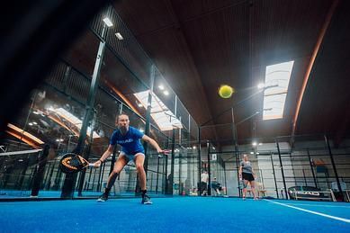 AUSTRIAN PADEL MASTERS: FAVORIT:INNEN SIEGEN ZUM AUFTAKT